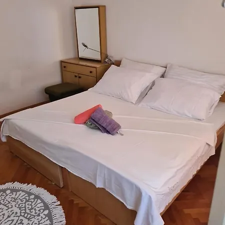 Jenifer Guest house *